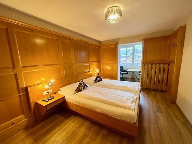 Appartementhaus Christophorus דירה *